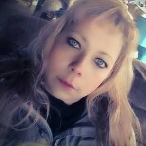 Meet your Posher, Candi